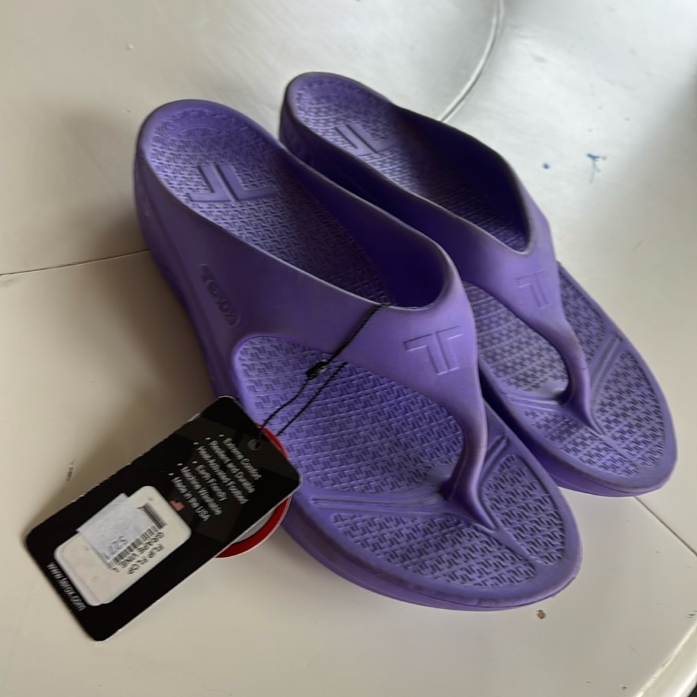 🌸NWT TEROX Vibrant Purple Slip-On Sandals with Cushioned Sole